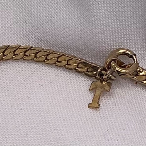 Trifari Black and Gold Oval Necklace - Picture 5 of 5